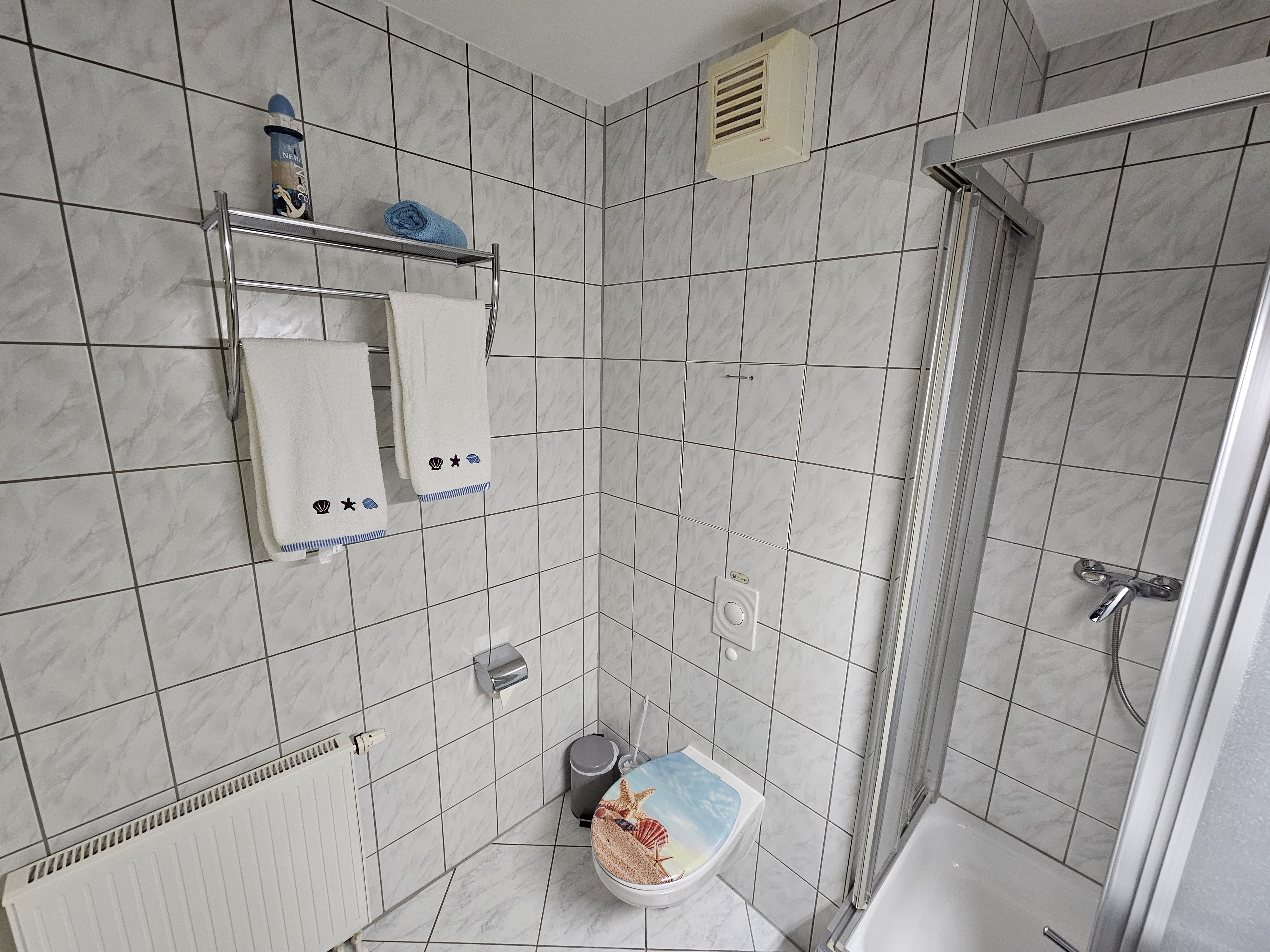 Bad mit Dusche